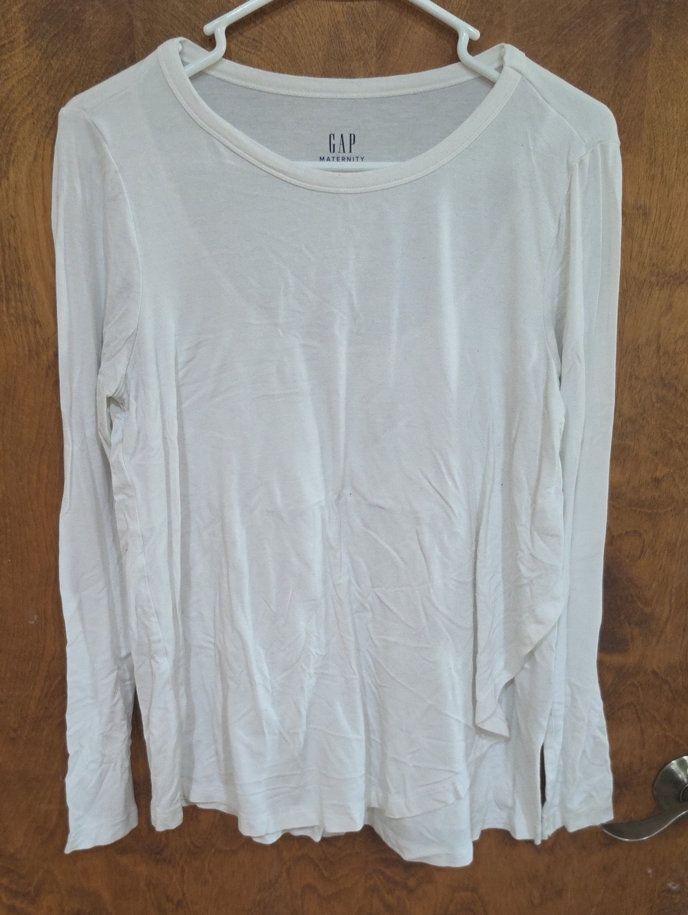 GAP Maternity Long Sleeve Scoop Neck Top in White
